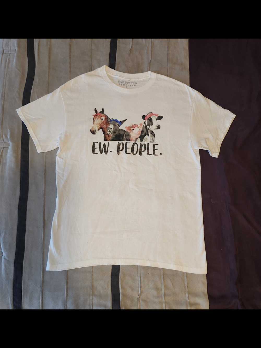 Farmyard Graphic White T-Shirt - EW. PEOPLE.